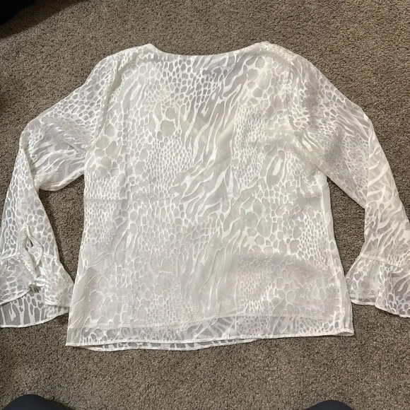 White House Black Market‎ Medium Zebra Overlay Sheer Office Career Bell Sleeve - Picture 12 of 12